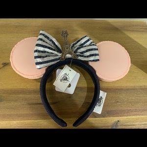 Disney Epcot Minnie Ears France - Macaron